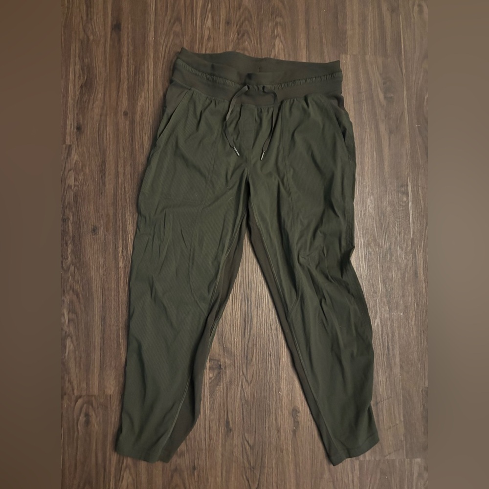 lululemon athletica Men's Olive Joggers